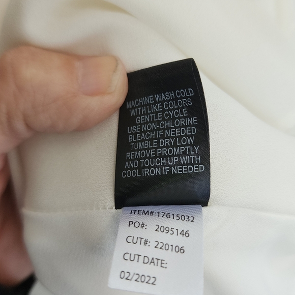 TORRID Babydoll Chiffon Clip Dot White Tunic Sz 1 - Picture 7 of 7